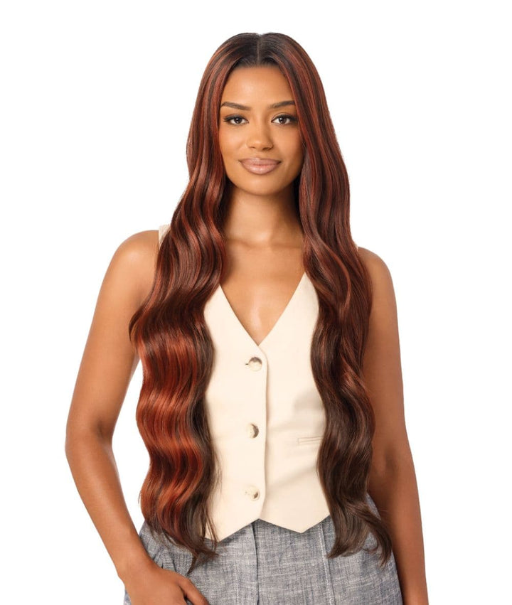 Outre Perfect Hairline OnVybes Lace Front Wig- Onvybe4