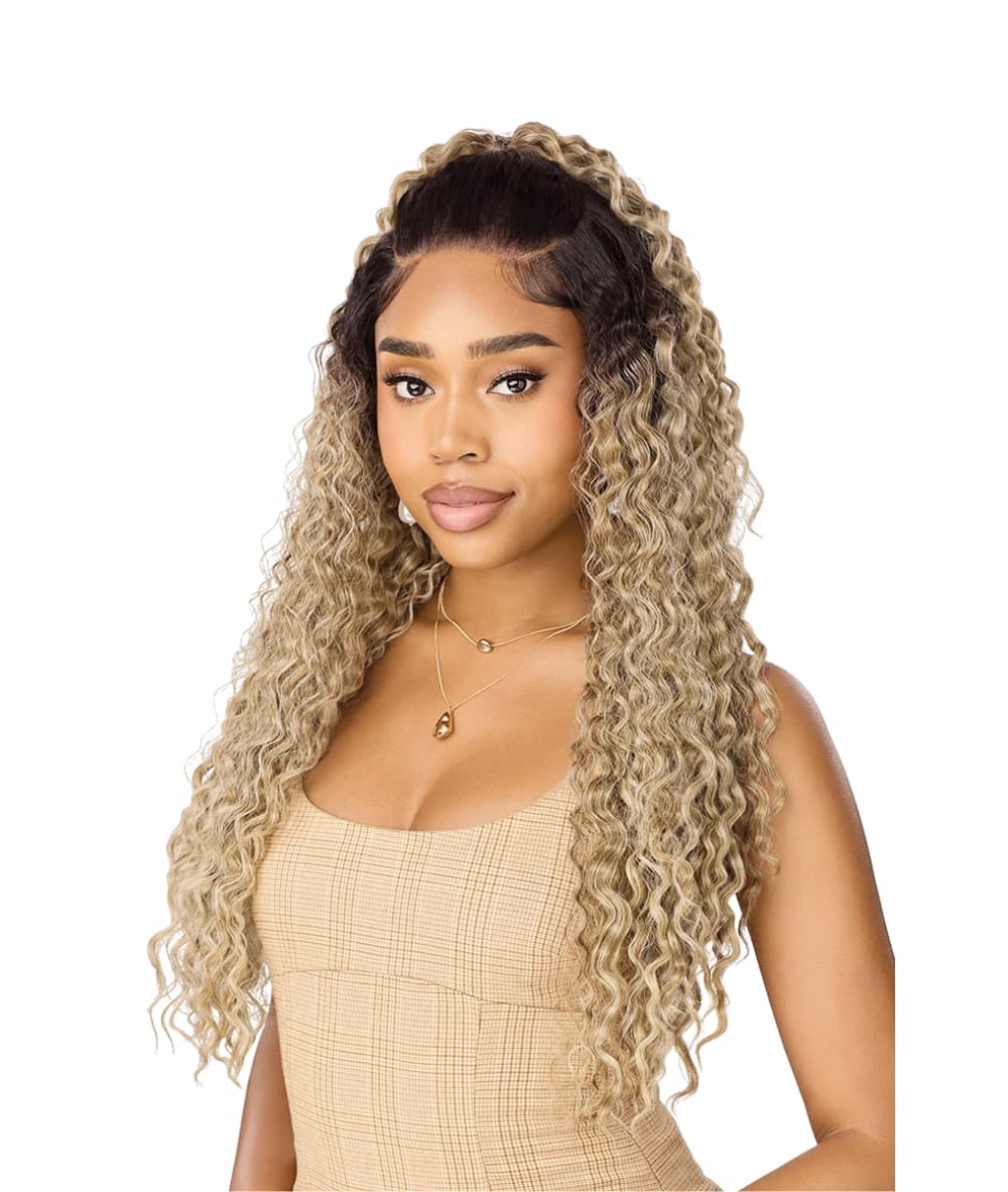 Outre Lace Front Perfect Hairline Human Hair Blend Nueblend-Peruvian Curls 26"