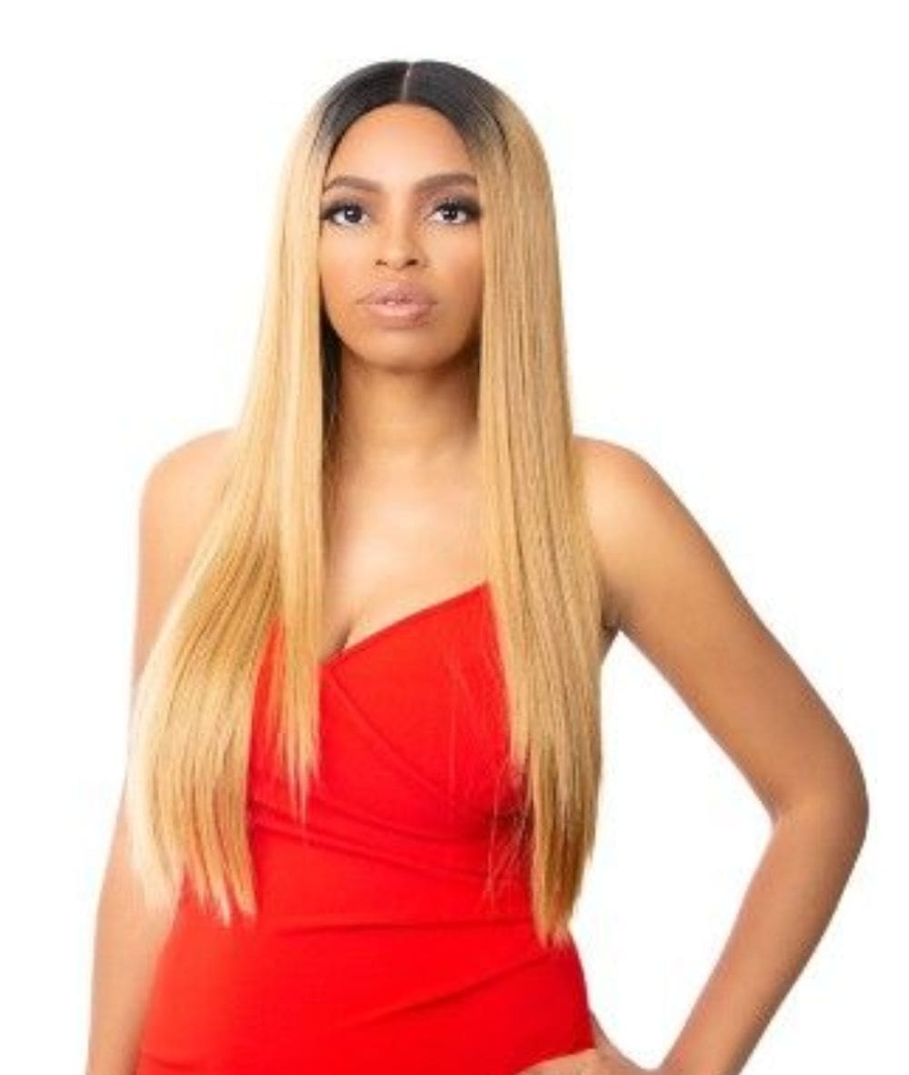 Nutique Illuze Lace Front Wig- Pansy 28"