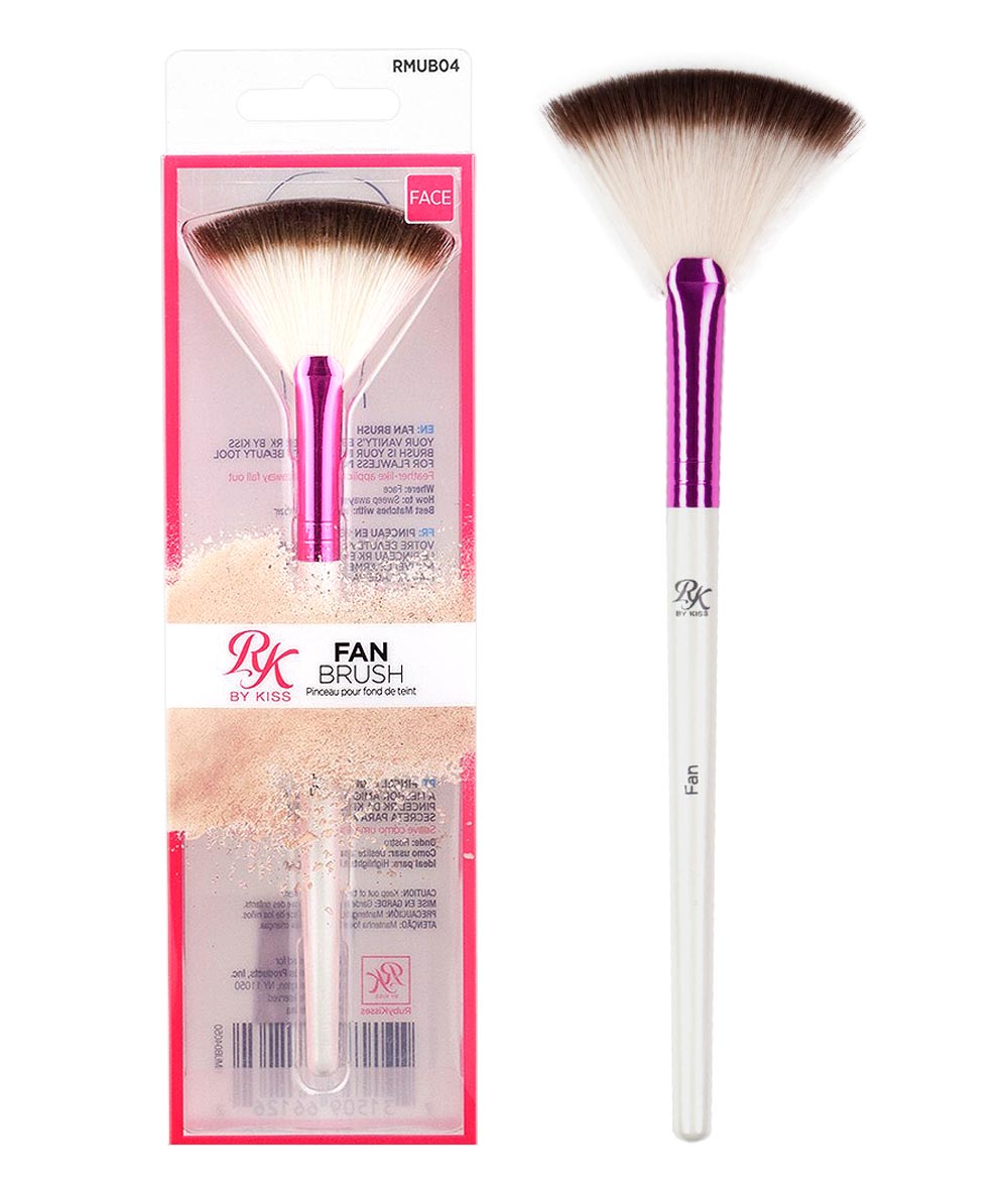 Ruby Kisses Fan Brush #Rmub04